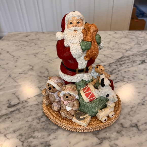 United Designs the Legend of Santa Claus "Load 'Em Up" Limited Edition Figurine - Picture 1 of 12